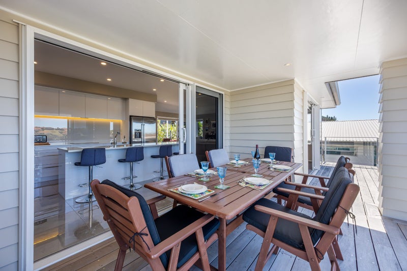 18 Pleasant Way, Matakatia, Whangaparaoa - Carousel 2