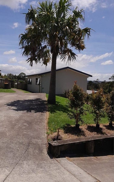 76 Upper Harbour Drive, Greenhithe, Auckland - Carousel 1