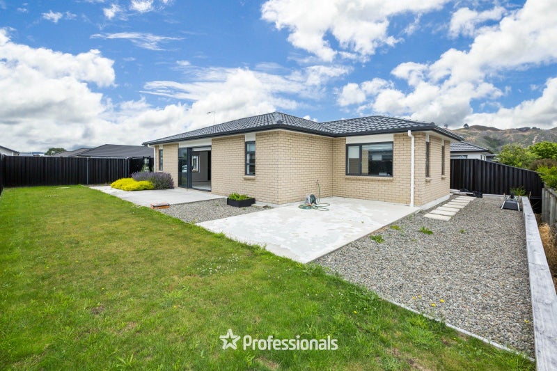 36 Filmer Crescent, Wallaceville, Upper Hutt - Carousel 18