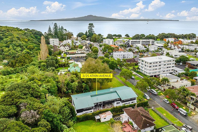 3/25 Atkin Avenue, Mission Bay, Auckland - Carousel 1