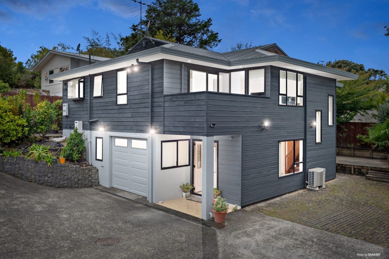 2/10 Oriana Avenue, Lynfield, Auckland - Carousel 1