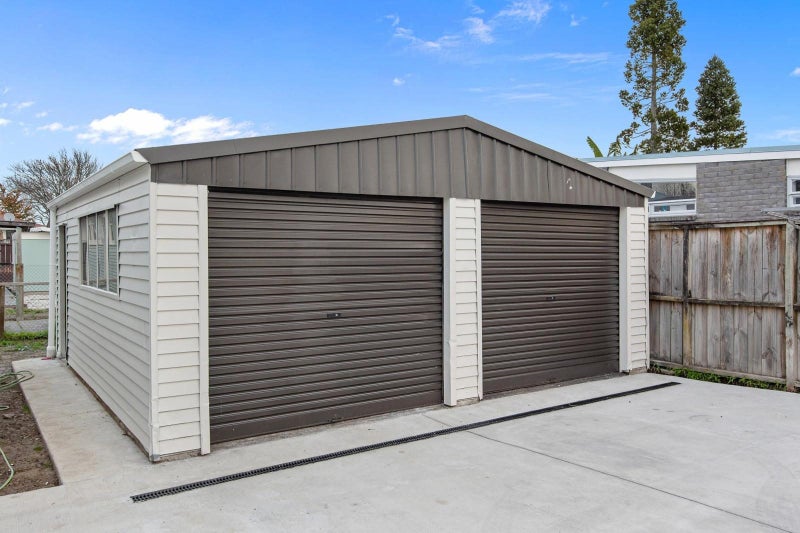 389 Dey Street, Hamilton East, Hamilton - Carousel 16