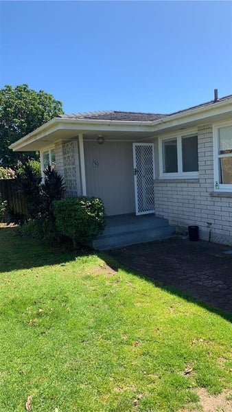 10A Hinewa Road, Otumoetai, Tauranga - Carousel 1