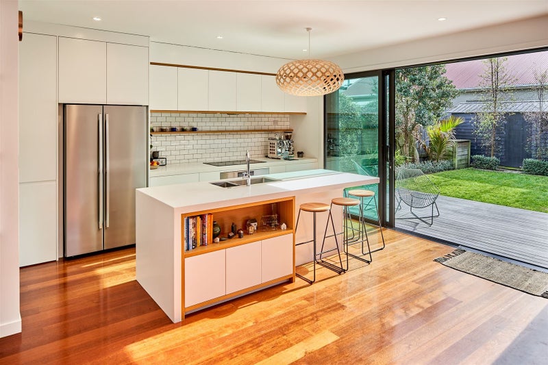 39 Adelaide Street, Petone, Lower Hutt - Carousel 1