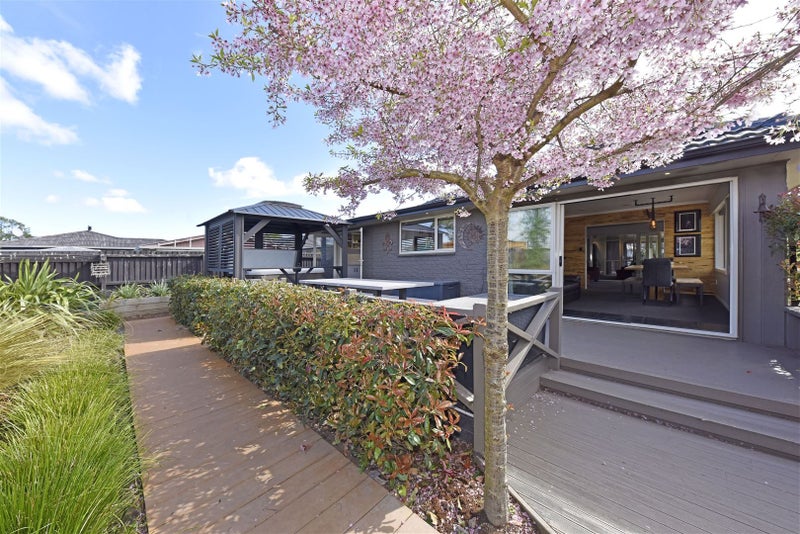 4 Oldwood Street, Bishopdale, Christchurch - Carousel 1