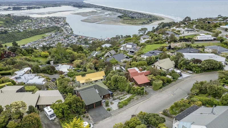 22 Revelation Drive, Clifton, Christchurch - Carousel 2