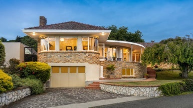 16 Avon Terrace, The Wood, Nelson - Carousel 1