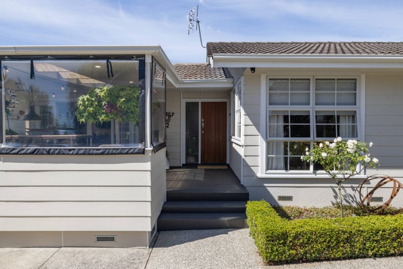 4 Fiona Place, Dinsdale, Hamilton - Carousel 2