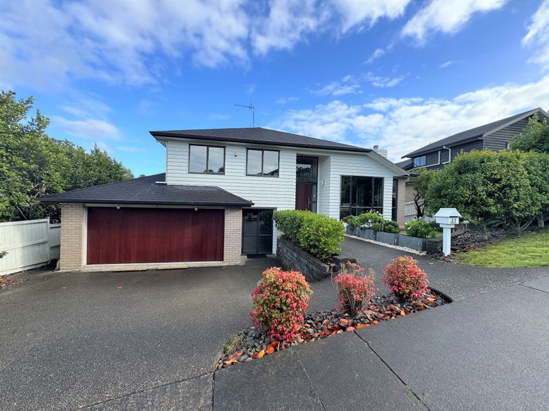 21 Springvale Drive, Fairview Heights, Auckland - Carousel 1