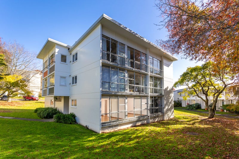 4/83 Beresford Street West, Freemans Bay, Auckland - Carousel 1