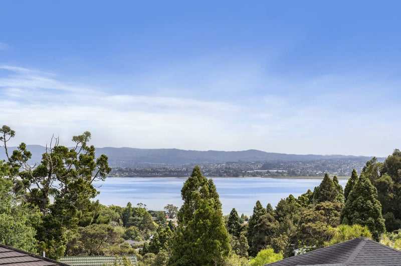 2/12 Pluto Place, Beach Haven, Auckland - Carousel 2