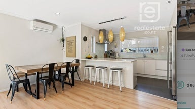 8B Simkin Avenue, Saint Johns, Auckland - Carousel 1