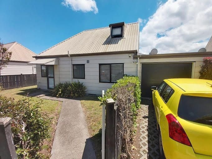 9/58 Manuroa Road, Takanini, Auckland - Carousel 1