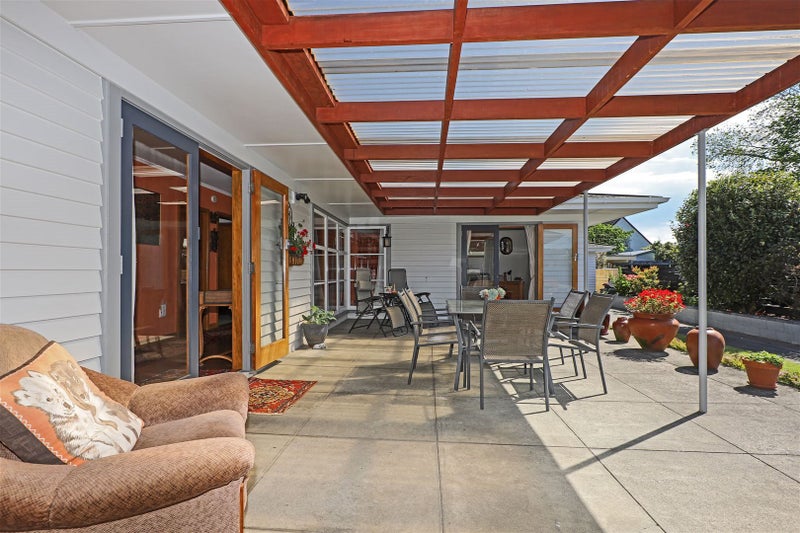 309 Collinge Road, Mayfair, Hastings - Carousel 1