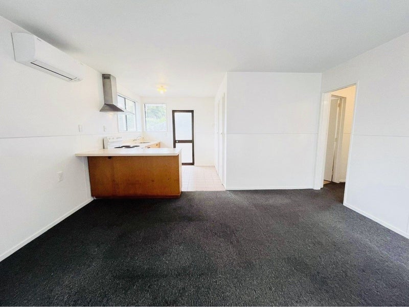 37 York Street, Waltham, Christchurch - Carousel 2