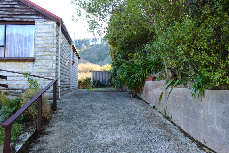 33C Currie Street, Port Chalmers, Dunedin - Carousel 24