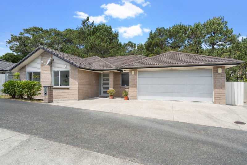 129 Rangeview Road, Sunnyvale, Auckland - Carousel 2