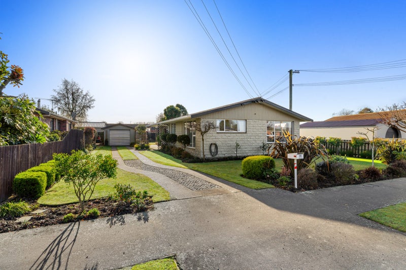 96 Englefield Road, Northwood, Christchurch - Carousel 1