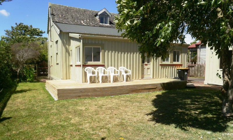 51 Clifton Terrace, Fitzherbert, Palmerston North - Carousel 21