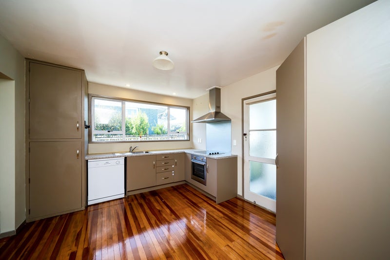 20 Rospeath Crescent, Spotswood, New Plymouth - Carousel 2