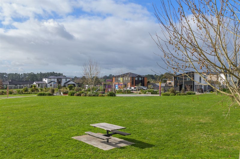 16 Inuwai Street, Glenview, Hamilton - Carousel 23