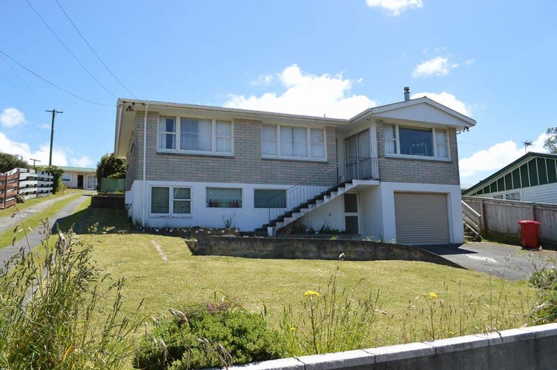 115 Driver Crescent, Cannons Creek, Porirua - Carousel 1