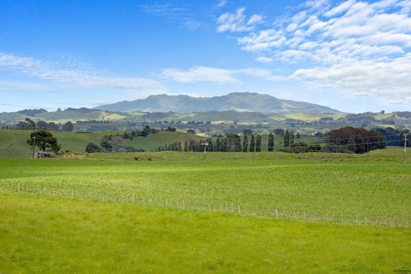 882 State Highway 5, Tirau - Carousel 2