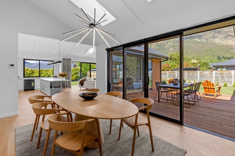 9 Morepork Way, Arthurs Point, Queenstown - Carousel 1