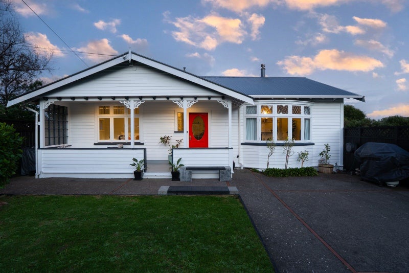 2 Karamu Street, Ngaio, Wellington - Carousel 1