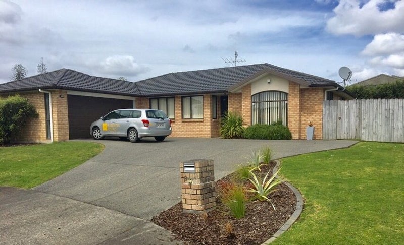 8 Redcastle Drive, East Tamaki, Auckland - Carousel 1