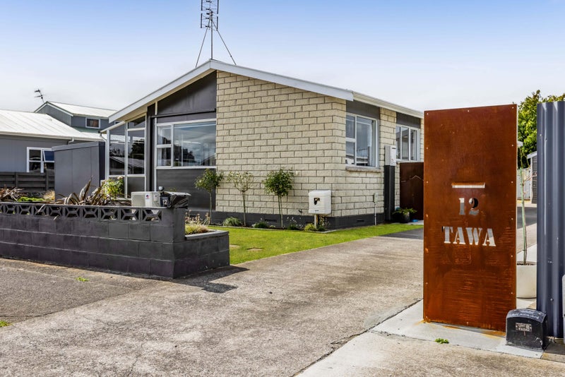 12 Tawa Street, Hawera - Carousel 1