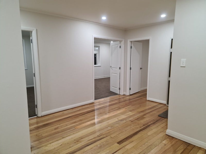 42 Caen Road, Panmure, Auckland - Carousel 2