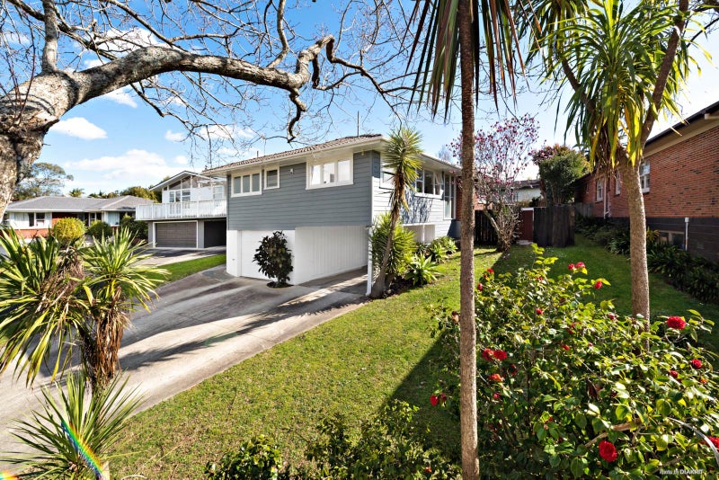 5 Blue Gum Rise, Sunnyhills, Auckland - Carousel 1