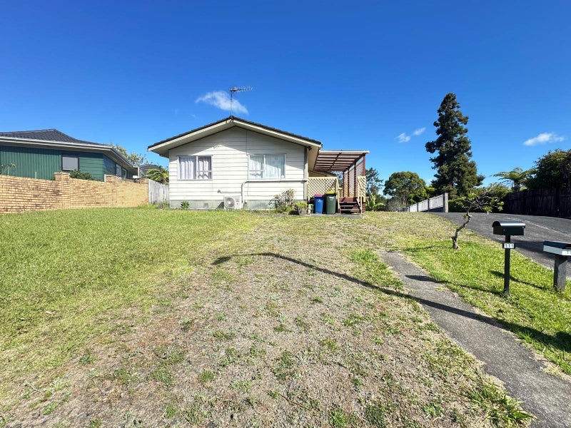 111 Kemp Road, Massey, Auckland - Carousel 1