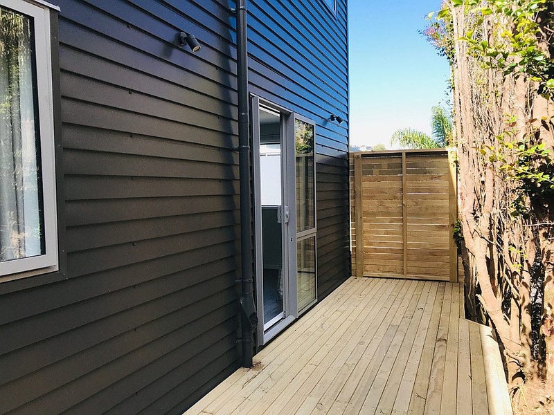 8 Paris Place, Birkenhead, Auckland - Carousel 6