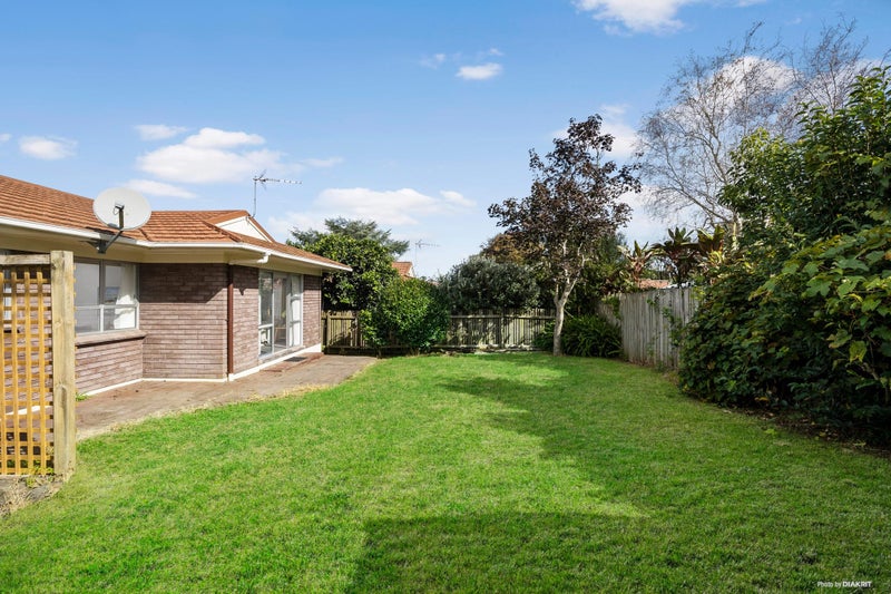 2/27 Brookfield Avenue, Onehunga, Auckland - Carousel 2