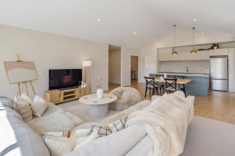 110 Burdon Loop, LAKE HAWEA - Carousel 2