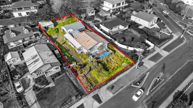 25 Clayburn Road, Glen Eden, Auckland - Carousel 2