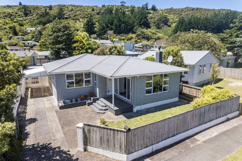 20 Parenga Street, Wainuiomata, Lower Hutt - Carousel 1