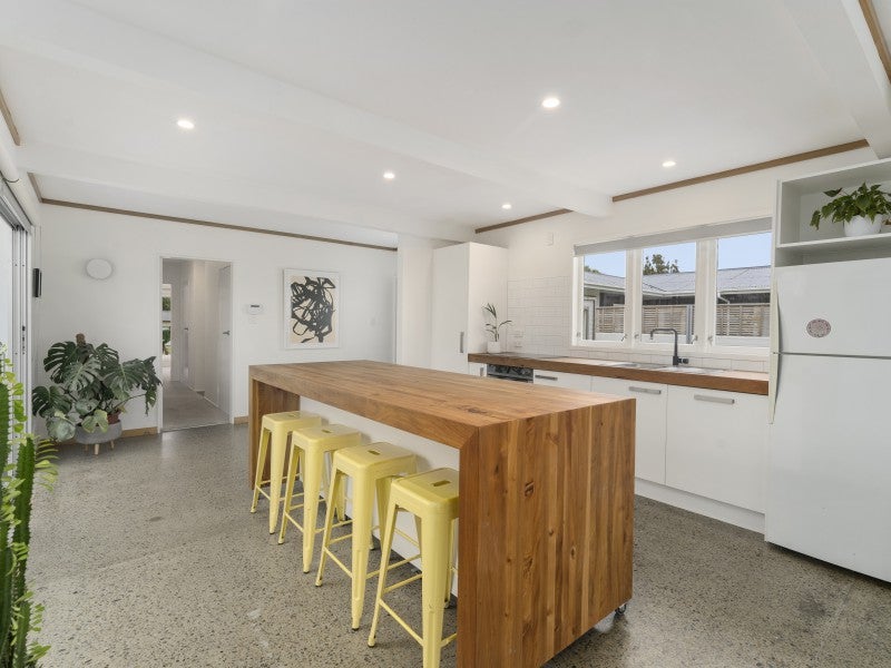 34 Gray Avenue, Paraparaumu Beach, Paraparaumu - Carousel 2
