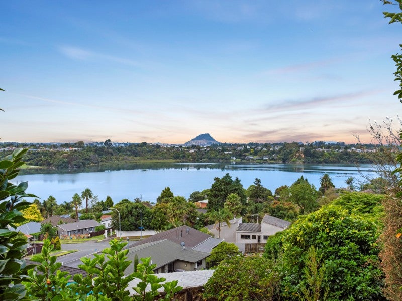 13 Victory Street, Welcome Bay, Tauranga - Carousel 2