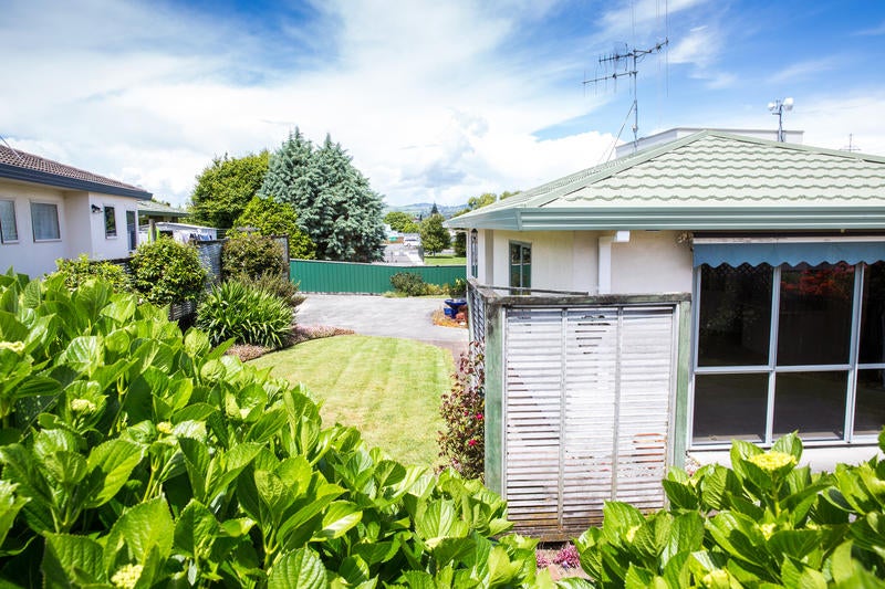 26 Racecourse Way, Gate Pa, Tauranga - Carousel 2