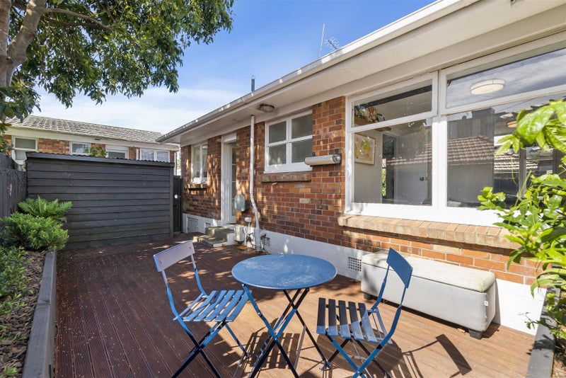 9/16 Erson Avenue, Royal Oak, Auckland - Carousel 2