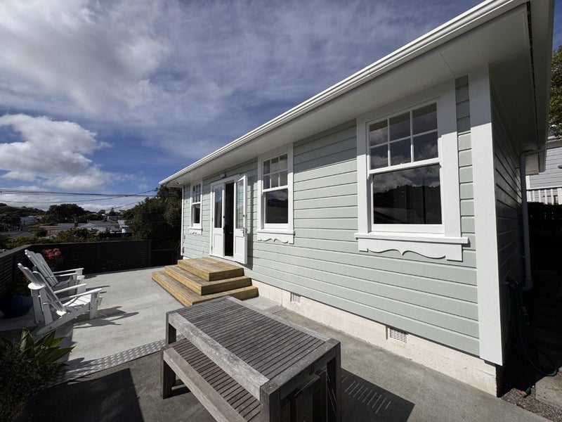 2A Dawson Street, Berhampore, Wellington - Carousel 1