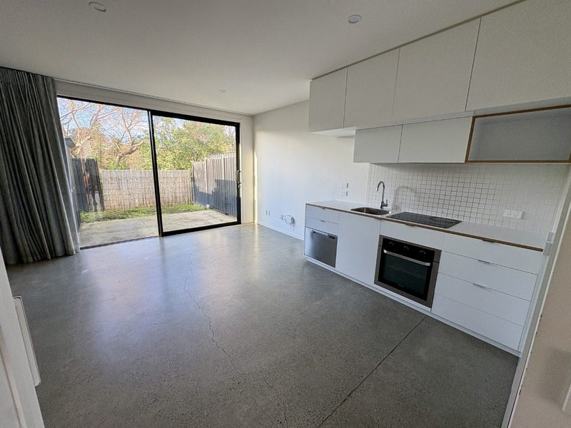 41 Te Ara O Paetutu, Petone, Lower Hutt - Carousel 2