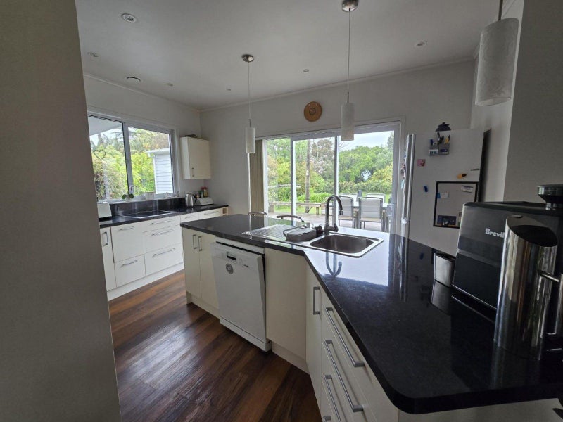 88 Oak Street, Mangapapa, Gisborne - Carousel 2