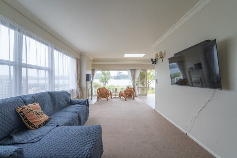 66A Lake Crescent, Hamilton Lake, Hamilton - Carousel 2