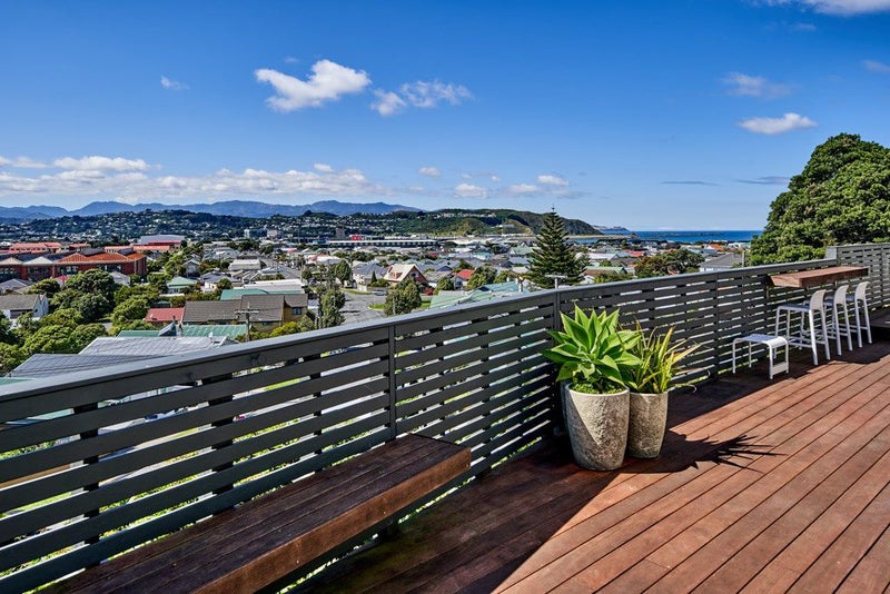 1 Regal Gardens, Melrose, Wellington - Carousel 15