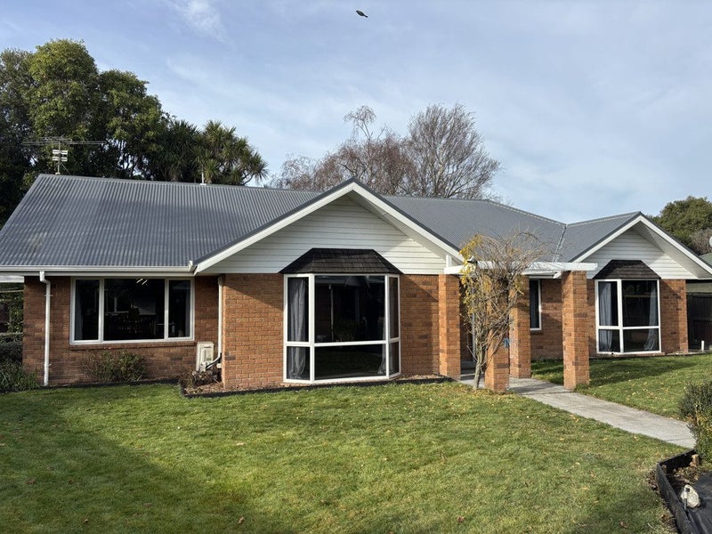 7 Quirk Place, Sockburn, Christchurch - Carousel 1