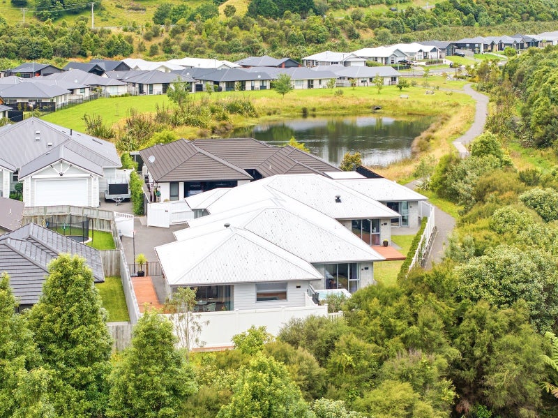86 Pakanga Grove, Pyes Pa, Tauranga - Carousel 2